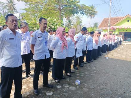 APEL BERSAMA SETDA BANJARNEGARA DALAM RANGKA DEKLARASI NETRALITAS ASN DI LINGKUNGAN KECAMATAN RAKIT